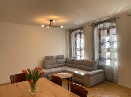 Ferienwohnung Villa Fortuna, camera con cucina a Pirna