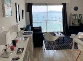 Appartement Design VIII - Port Rosmeur - Sublime vue Mer, ξενοδοχείο που δέχεται κατοικίδια σε Douarnenez