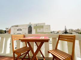 Beach Lovers Surf House - Aveiro - Praia da Barra, hotel a Praia da Barra