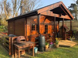 The Chalet @ Giltar Grove Country House, ξενοδοχείο σε Tenby