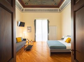 OpenSicily Homes - Next to Quattro Canti, aparthotel in Palermo