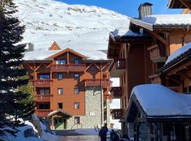 Le Chamois des Alpages de Reberty ski au pied, hotel v mestu Les Menuires