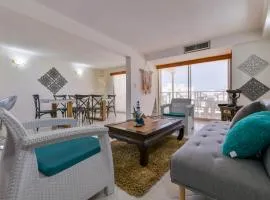 PENTHOUSE AGUAMARINA