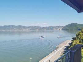 Dunavska panorama, Hotel in Golubac