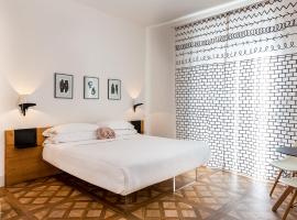 Sleep B&B, hotel em Follonica