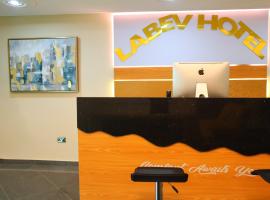 Labev Hotel, hotel em Kumasi