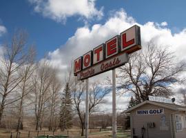 Prairie Oasis Tourist Complex, hotel sa Moose Jaw