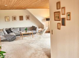 Stylish vacation home - close to sea and nature, hotel di Hejls