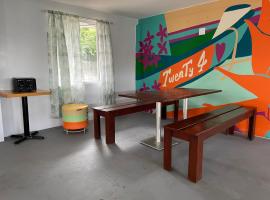 Twenty4 Hostel, hotel din Paramaribo