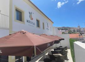 Musical Hostel, vandrarhem i Albufeira