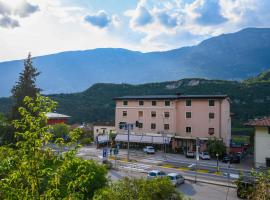 AlmaMed Hotel san Leonardo, hotel v destinácii Vigolo Baselga