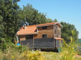 Tiny house eco resort, kamp v mestu Estevais