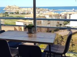 Très Beau Duplex vue panoramique Mer, Proche Plage, hotell sihtkohas LʼÎle-Rousse