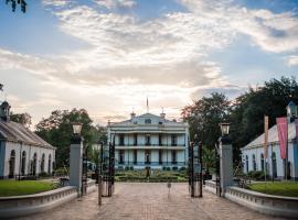 Kasteel De Vanenburg, družinam prijazen hotel v mestu Putten