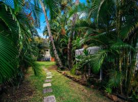 Waimea Bay Garden Bunglaow, viešbutis mieste Haleiva