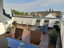 PENTHOUSE Griemann 1 mit Infrarotkabine und eigener Dachterrasse für max 4 Personen – hotel w mieście Illmitz