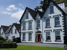 Coed Mawr Hall Bed & Breakfast โรงแรมในคอนวี