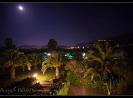 Residence Dolores Castle, hotel u gradu Marina di Kampo