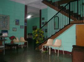 Guesthouse Dos Molinos B&B, hotell i San Pedro Sula