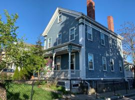 Beautiful Victorian house, Room, khách sạn ở Boston