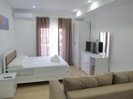 Lux Apartments โรงแรมติดทะเลในคซามิล