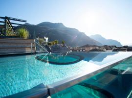 Hotel Ideal Park, hotel con piscina a Laives