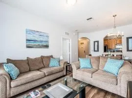 Gorgeous Top-Floor Condo w Private Balcony