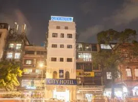 City Hotel