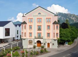 Hotel Hirsch, hotel di Füssen