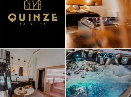 Quinze suites et wellness de luxe, hotel din Ciney