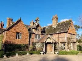 Langshott Manor - Luxury Hotel Gatwick