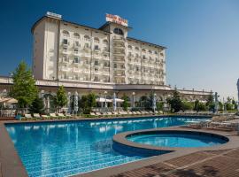 Viesnīca Grand Hotel Italia pilsētā Kluža-Napoka