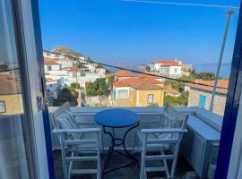 Zoe Apartments No 6 , Hydra Island Greece, hotel a Hydra