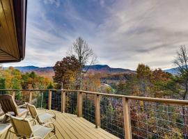 Hawks View Gatlinburg Mountain Cabin, hotell i Gatlinburg