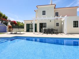 Villa O Sonho do Algarve - Private Swimming Pool - BY BEDZY, хотел в Албуфейра