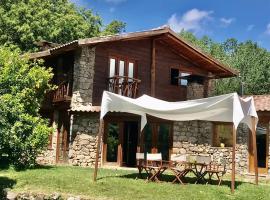 Quinta dos Carvalhos The Wine House Farm in Center of Lamego - Capital of the Douro, hotel u gradu 'Lamego'