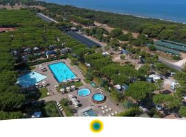 Club del Sole Orbetello Family Camping Village, отель в Орбетелло