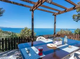 Cozy Home In Porto Santo Stefano With Kitchen