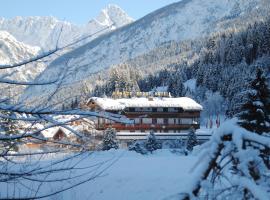 Monaco Sport Hotel, ξενοδοχείο σε Santo Stefano di Cadore