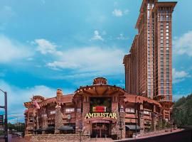 Ameristar Casino Black Hawk, ξενοδοχείο με τζακούζι σε Black Hawk