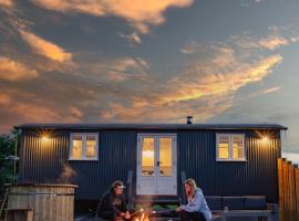 Inglewood Shepherd's Huts, Hotel mit Whirlpools in Penrith