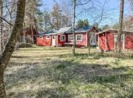 Beautiful Home In Löderup With Kitchen