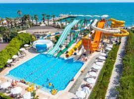 Bellis Deluxe Hotel & Heated for Winter Aqua Park