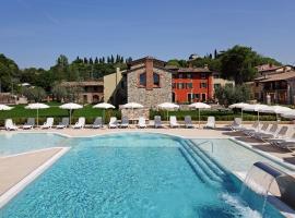 Residence Borgo Mondragon, hotell i Lazise