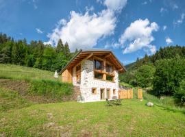 Chalet Noèr, B&B v mestu Ledro