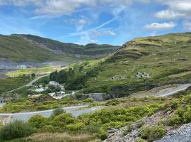 Llechwedd Glamping, luksusleirintäpaikka kohteessa Blaenau-Ffestiniog