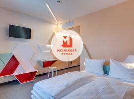 MEININGER Hotel Heidelberg Hauptbahnhof, хотел в Хайделберг