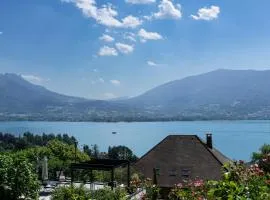 T3 avec vue sur le lac d'Annecy