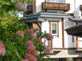 Trīszvaigžņu viesnīca Le Bocage - Hakuba Echoland Chalets pilsētā Hakuba