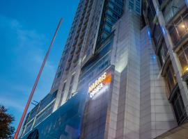 HARRIS Suites fx Sudirman, hotel en Yakarta